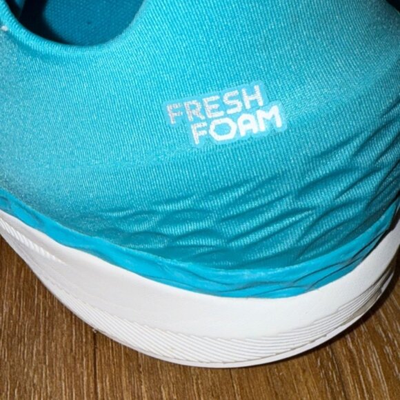 New Balance 860V11 Women’s Fresh Foam Easy Slip On Running Shoe (Size: 9.5)(EUC) - Picture 6 of 13